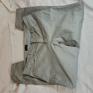 Women's Talbots Pale Green Slim Ankle Jean, Size 8